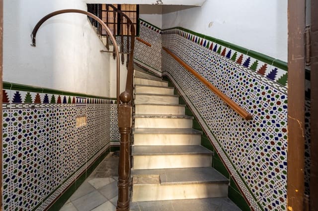 2 soveværelse Lejlighed til salg i San Matías - Realejo, Granada by - € 220.000 (Ref: 9927377)