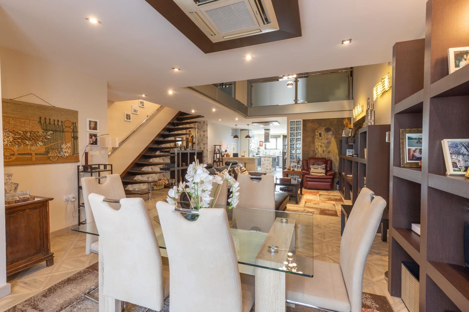 4 bedroom Apartment for sale in Granada city - € 550,000 (Ref: 9927378)