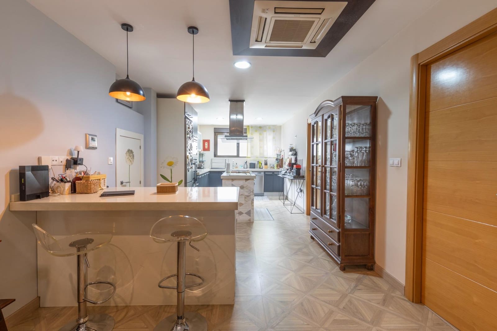 4 bedroom Apartment for sale in Granada city - € 550,000 (Ref: 9927378)