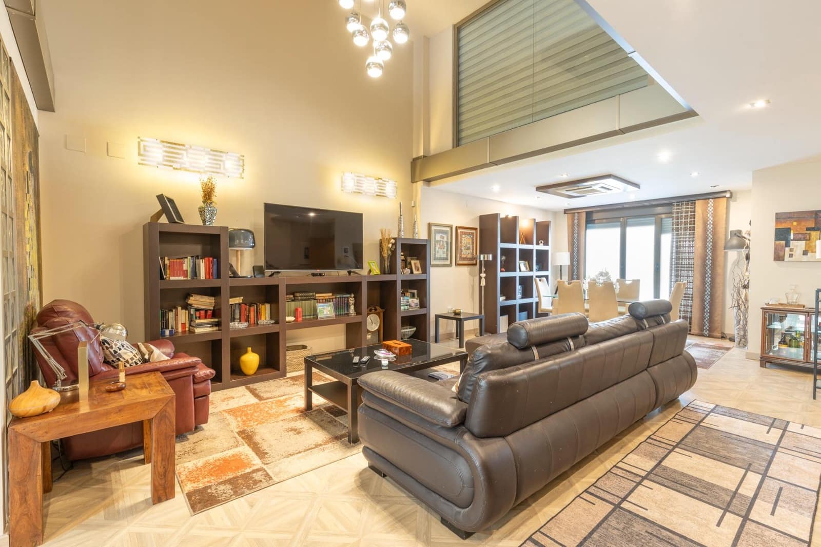 4 bedroom Apartment for sale in Granada city - € 550,000 (Ref: 9927378)