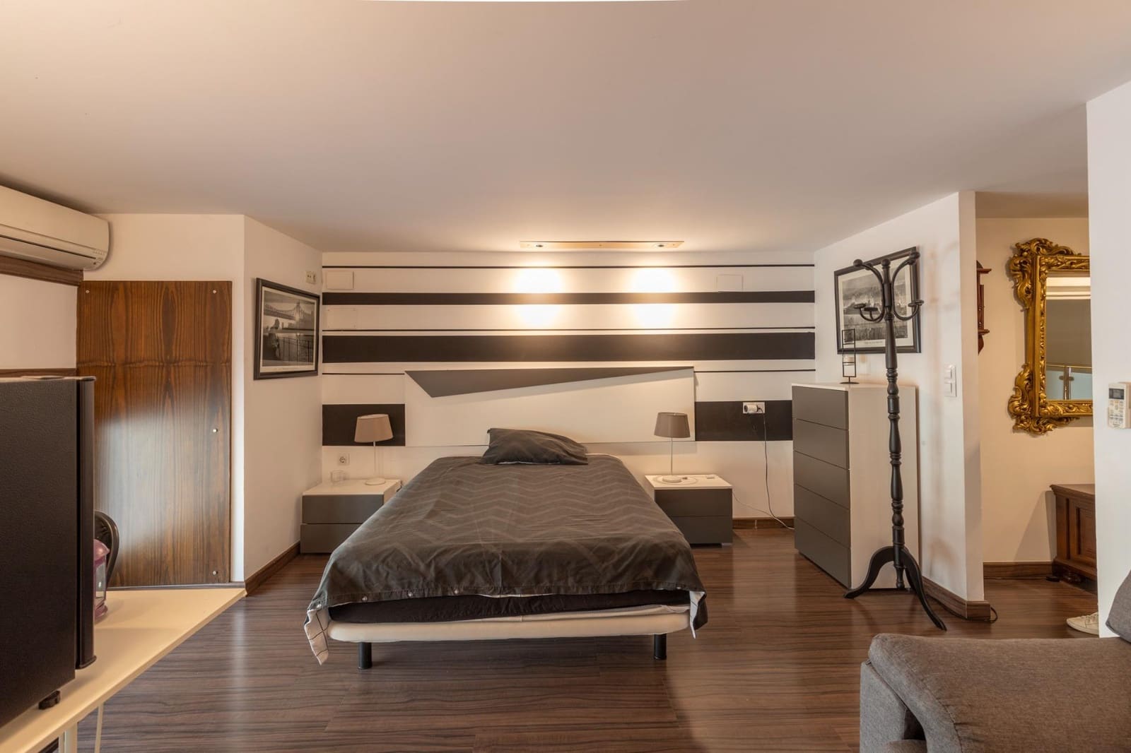 4 bedroom Apartment for sale in Granada city - € 550,000 (Ref: 9927378)
