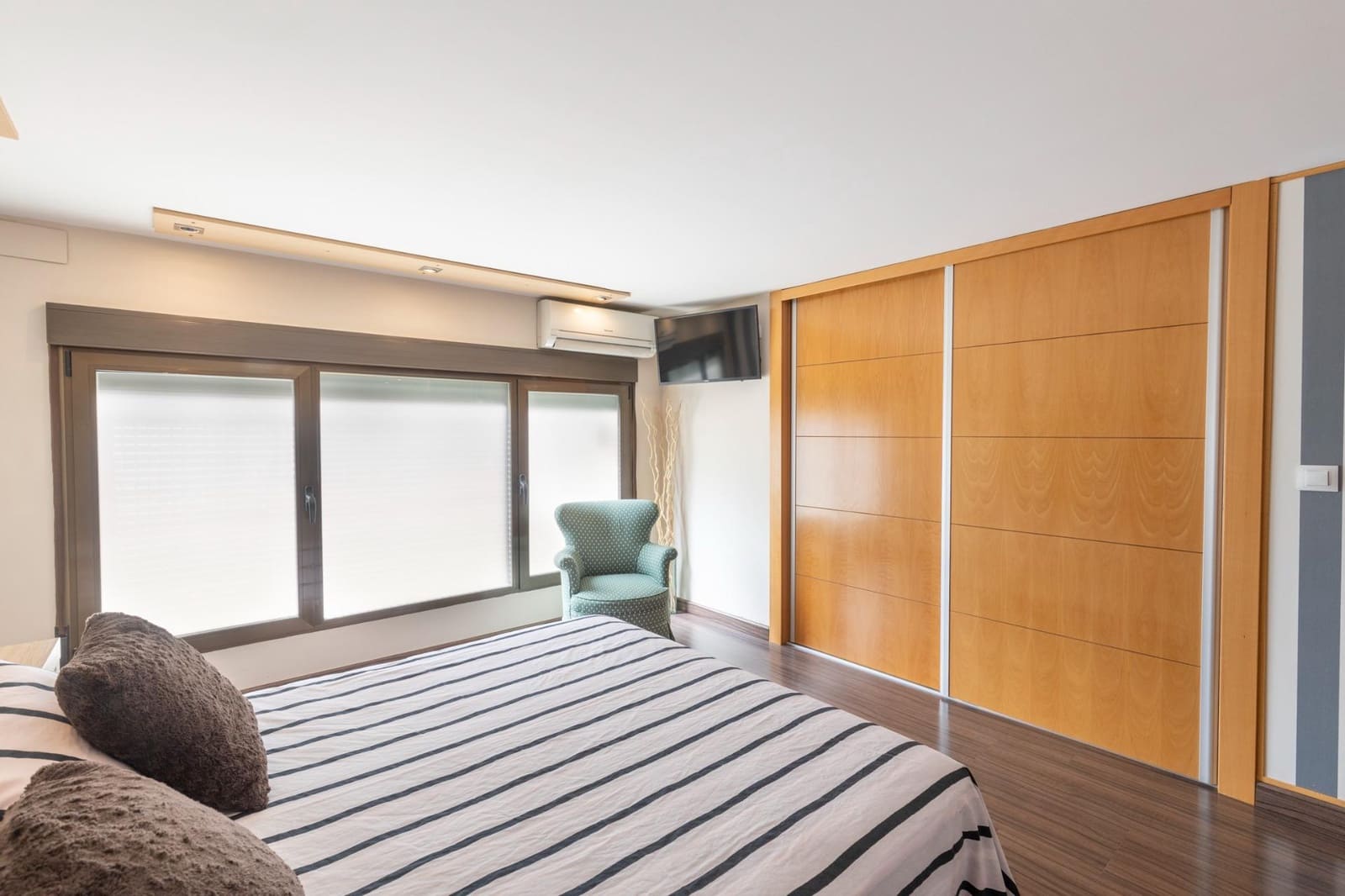 4 bedroom Apartment for sale in Granada city - € 550,000 (Ref: 9927378)