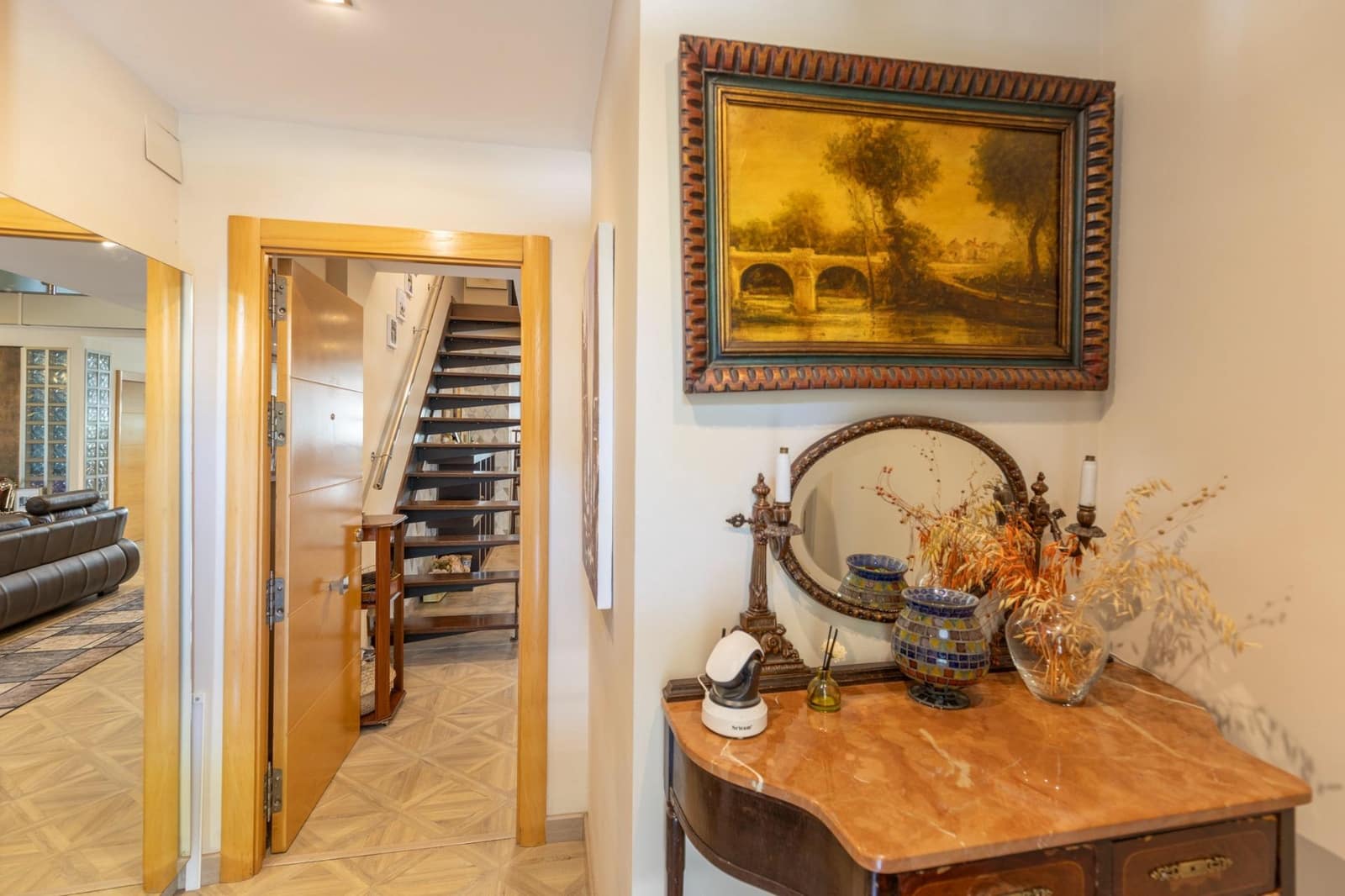 4 bedroom Apartment for sale in Granada city - € 550,000 (Ref: 9927378)