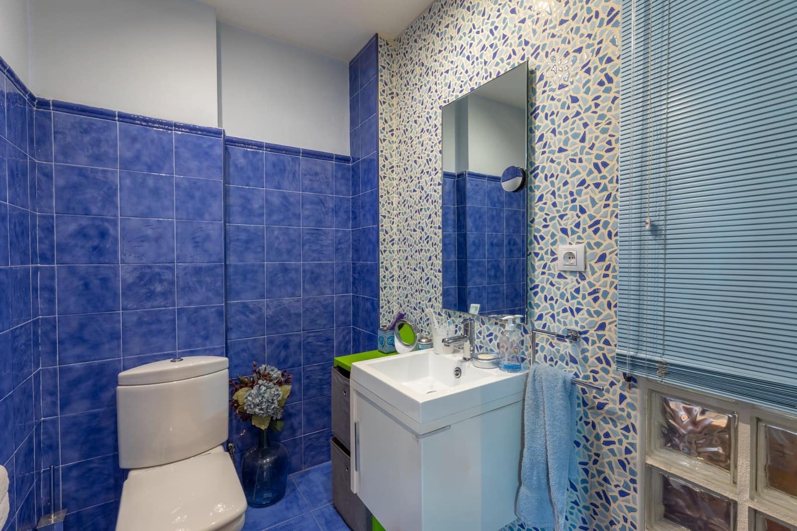 4 bedroom Apartment for sale in Granada city - € 550,000 (Ref: 9927378)