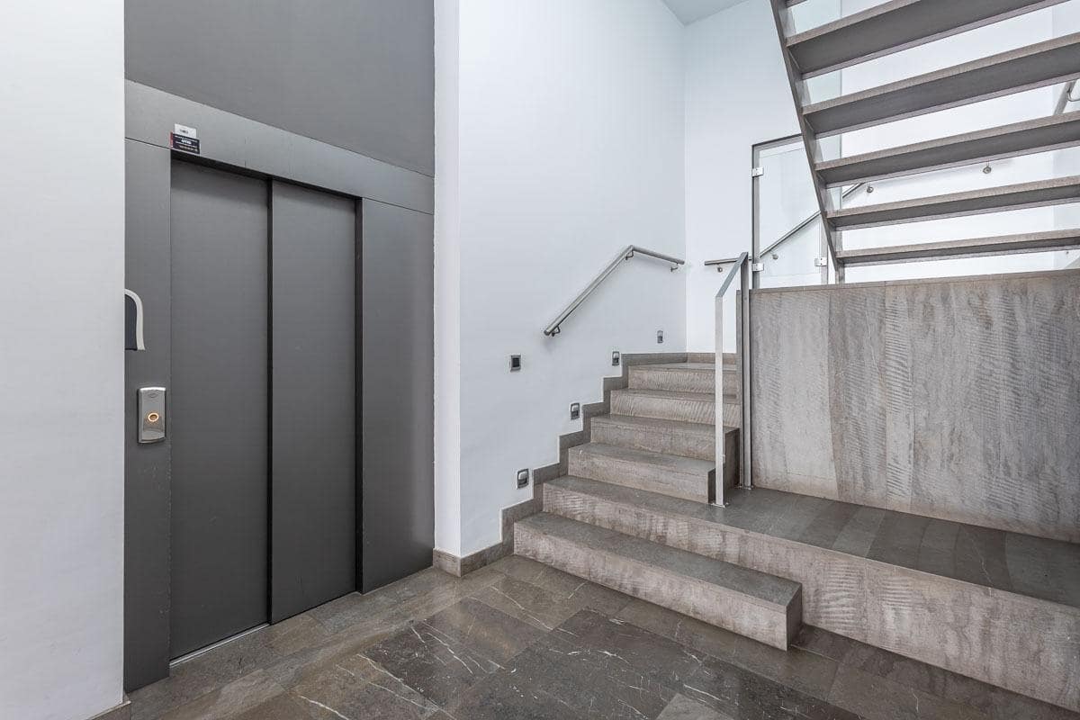 2 soveværelse Lejlighed til salg i Maracena med garage - € 179.900 (Ref: 9936370)