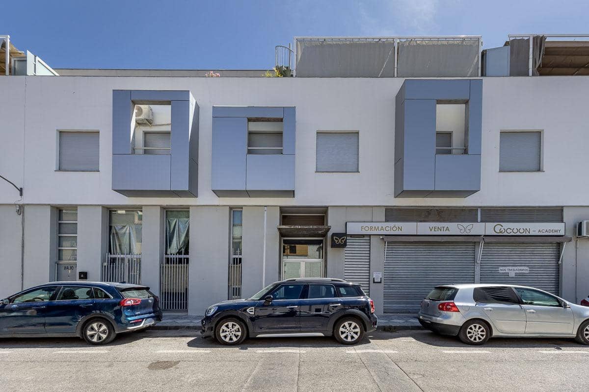 2 soveværelse Lejlighed til salg i Maracena med garage - € 179.900 (Ref: 9936370)