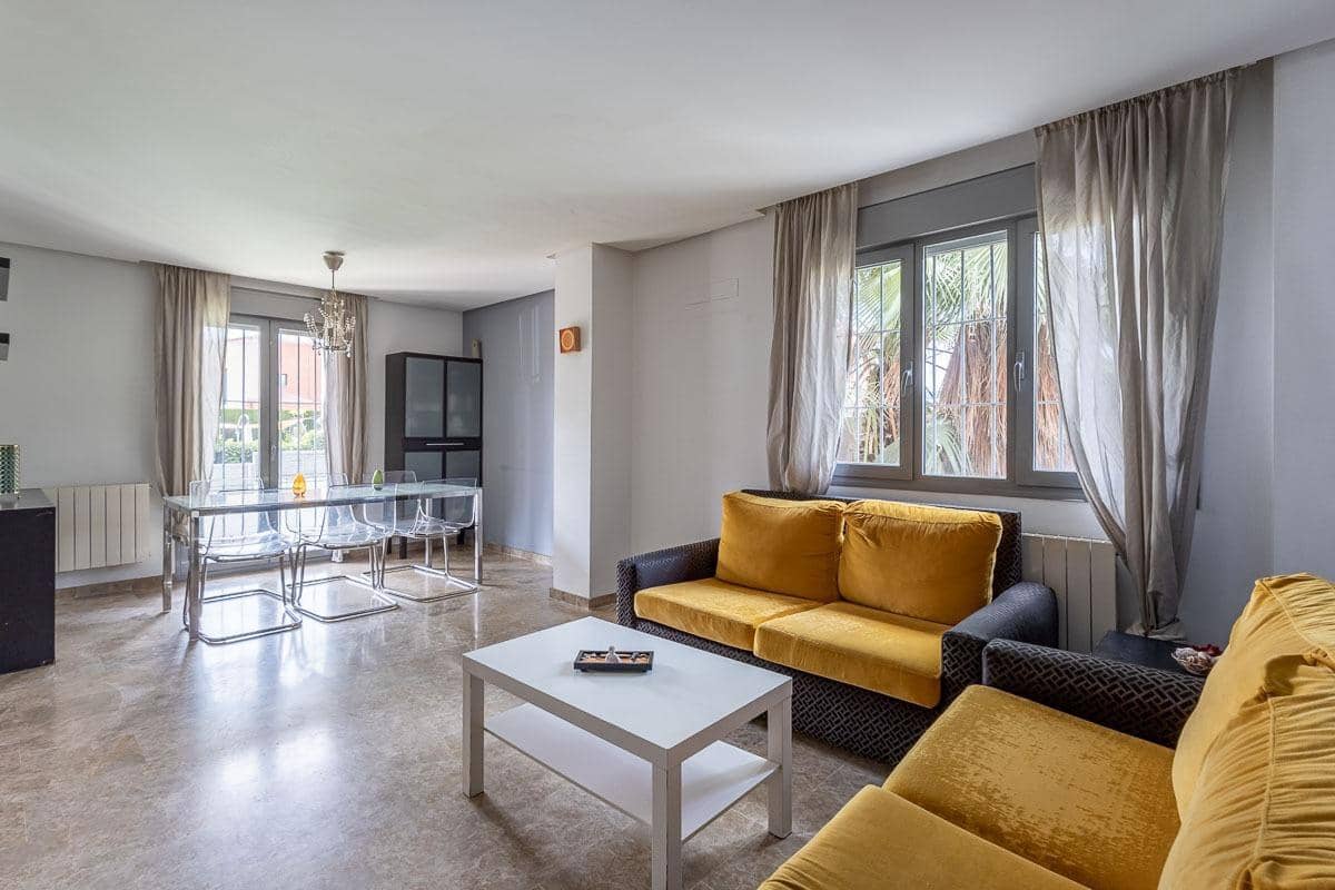 4 chambre Villa/Maison Semi-Mitoyenne à vendre à Jun avec garage - 269 000 € (Ref: 9939943)
