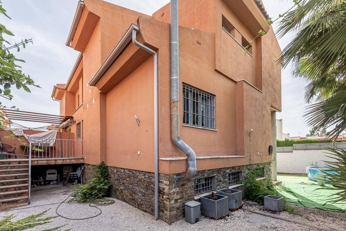4 chambre Villa/Maison Semi-Mitoyenne à vendre à Jun avec garage - 269 000 € (Ref: 9939943)