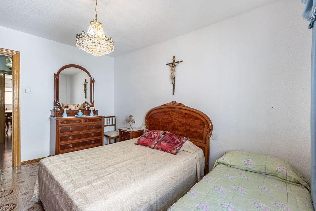 4 soveværelse Penthouse til salg i Granada by - € 295.000 (Ref: 9942495)