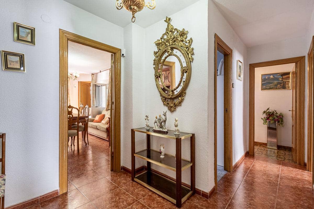 4 soveværelse Penthouse til salg i Granada by - € 295.000 (Ref: 9942496)