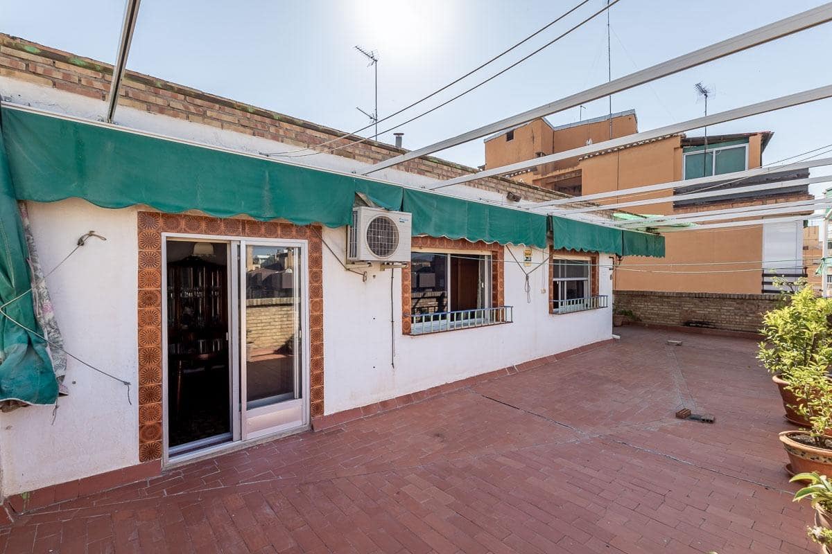 4 soveværelse Penthouse til salg i Granada by - € 295.000 (Ref: 9942496)