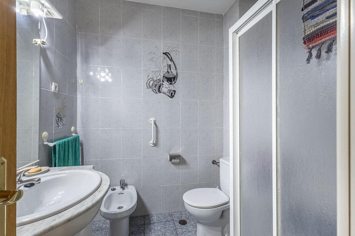 4 soveværelse Penthouse til salg i Granada by - € 295.000 (Ref: 9942496)