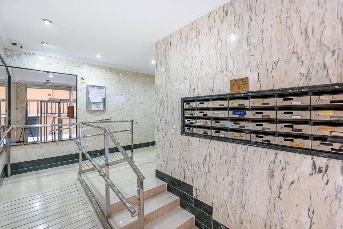 4 soveværelse Penthouse til salg i Granada by - € 295.000 (Ref: 9942496)