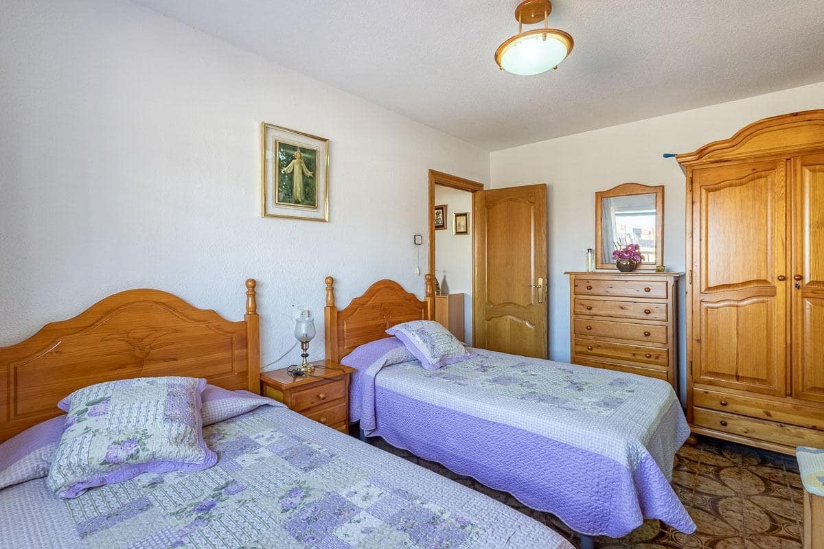 4 soveværelse Penthouse til salg i Granada by - € 295.000 (Ref: 9942496)