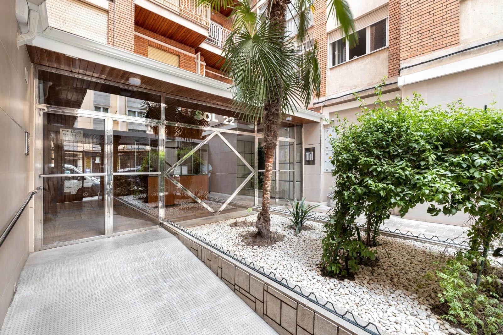 3 slaapkamer Flat te koop in Granada stad - € 275.000 (Ref: 9942497)