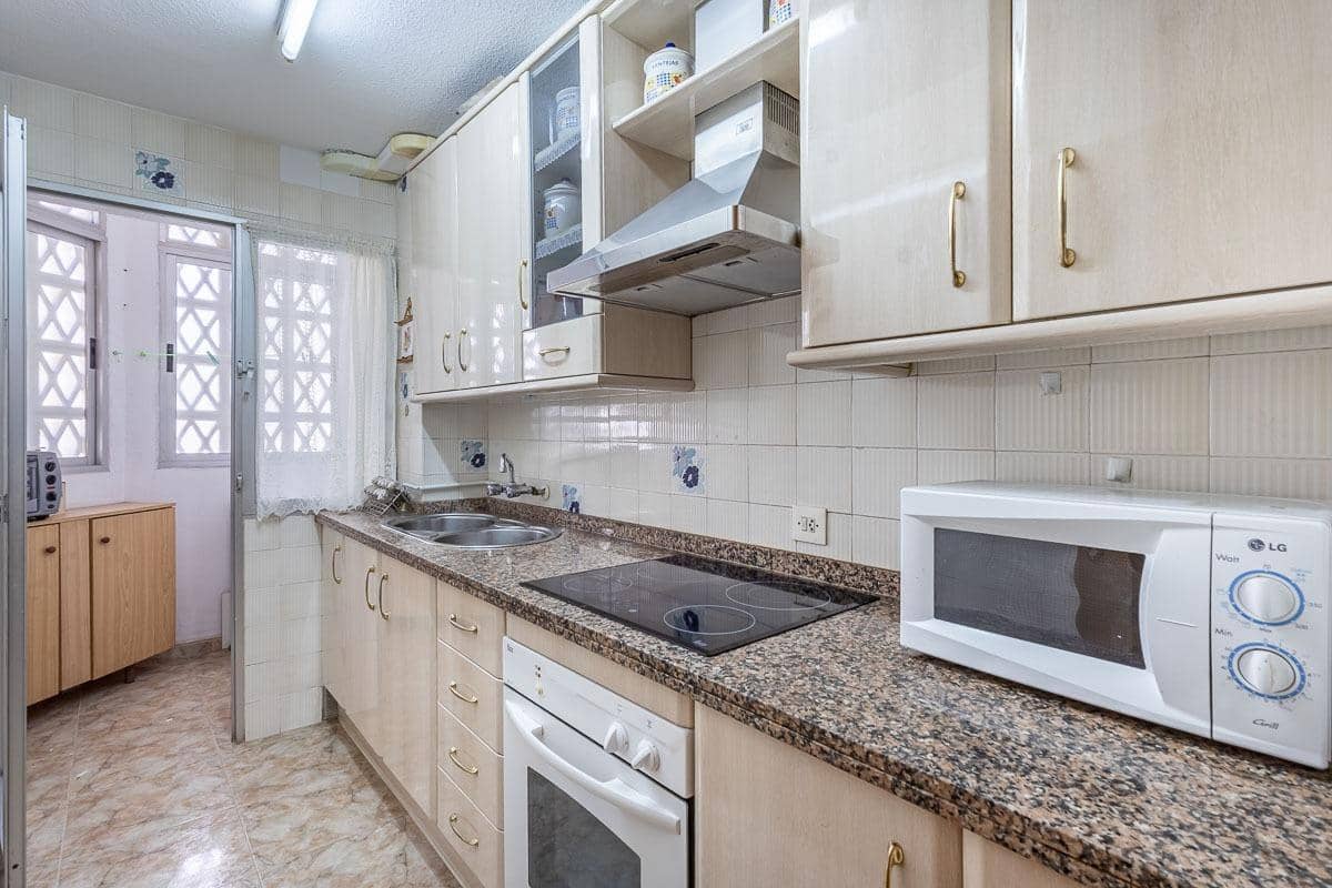 2 bedroom Flat for sale in Almunecar with garage - € 229,000 (Ref: 9942498)