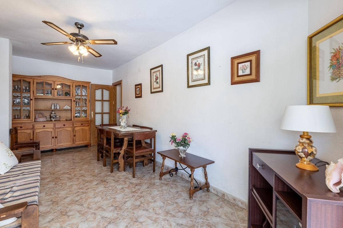 2 bedroom Flat for sale in Almunecar with garage - € 229,000 (Ref: 9942498)