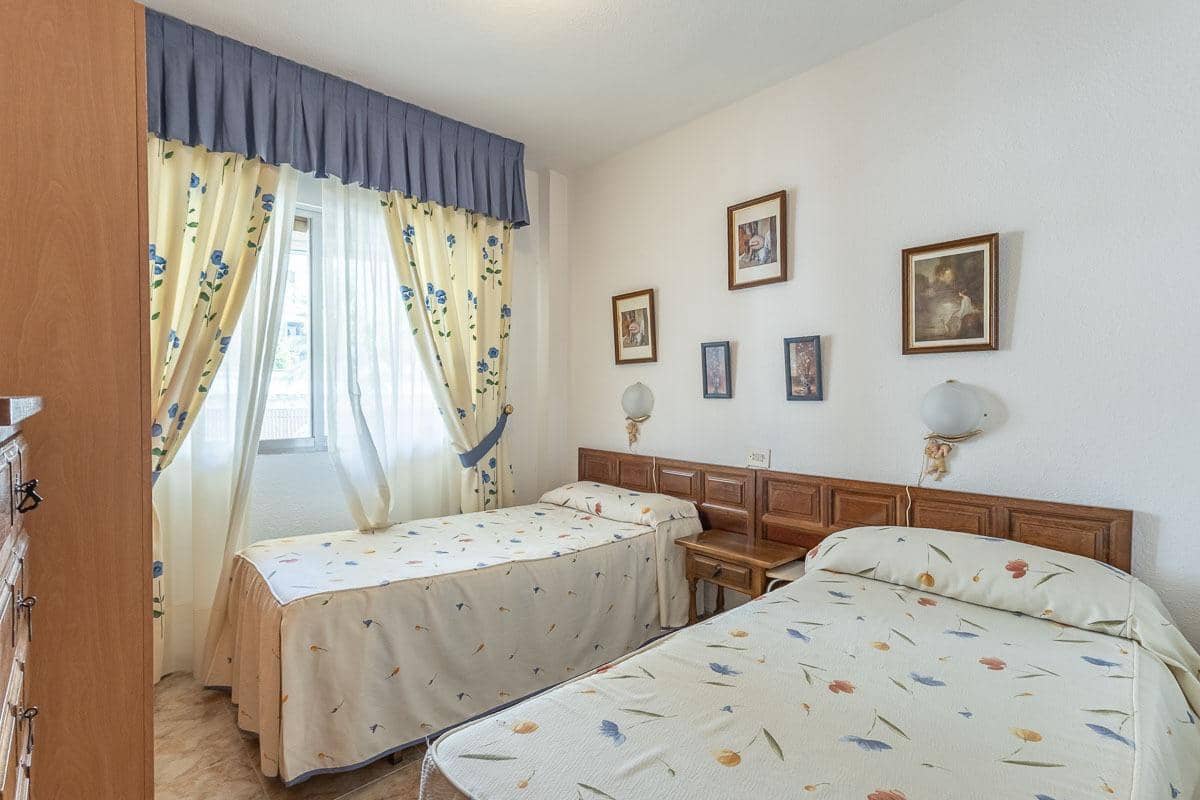 2 bedroom Flat for sale in Almunecar with garage - € 229,000 (Ref: 9942498)