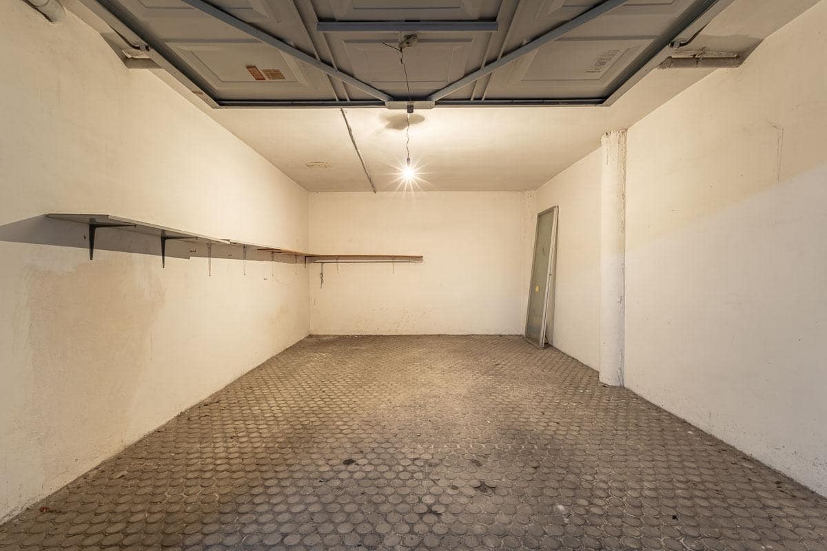2 bedroom Flat for sale in Almunecar with garage - € 229,000 (Ref: 9942498)