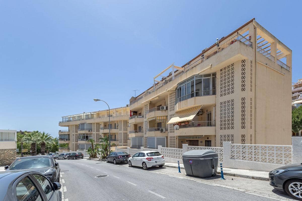 2 bedroom Flat for sale in Almunecar with garage - € 229,000 (Ref: 9942498)