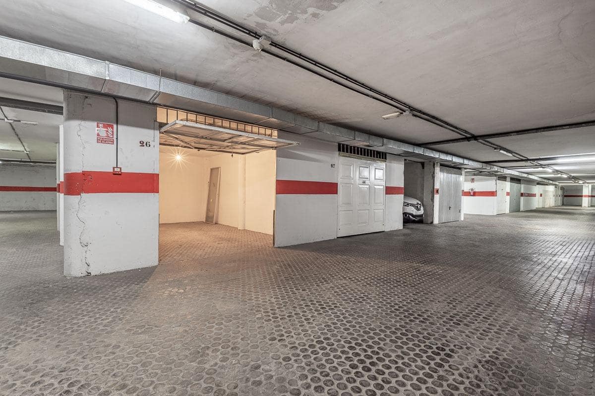 2 bedroom Flat for sale in Almunecar with garage - € 229,000 (Ref: 9942498)