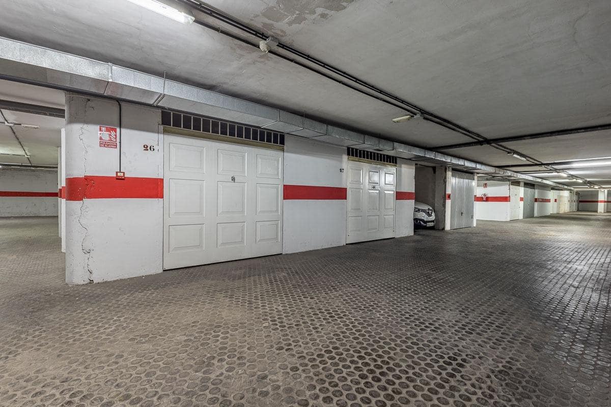 2 bedroom Flat for sale in Almunecar with garage - € 229,000 (Ref: 9942498)