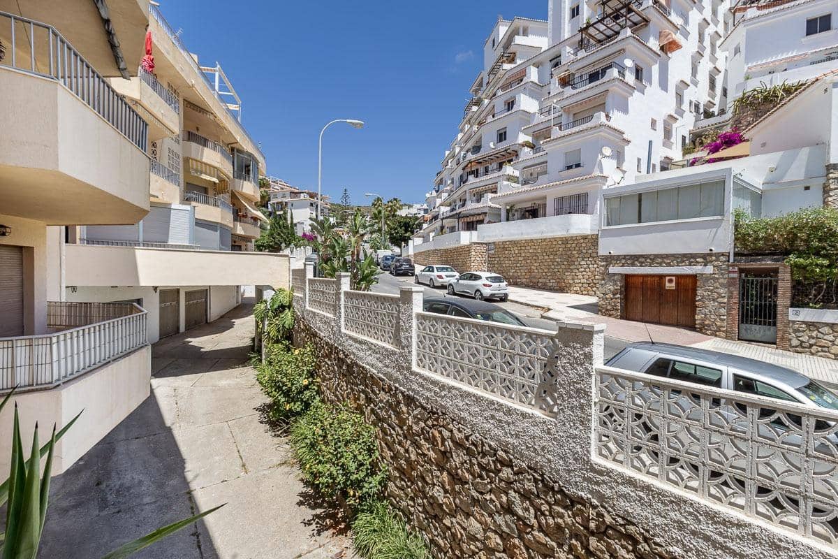 2 bedroom Flat for sale in Almunecar with garage - € 229,000 (Ref: 9942498)