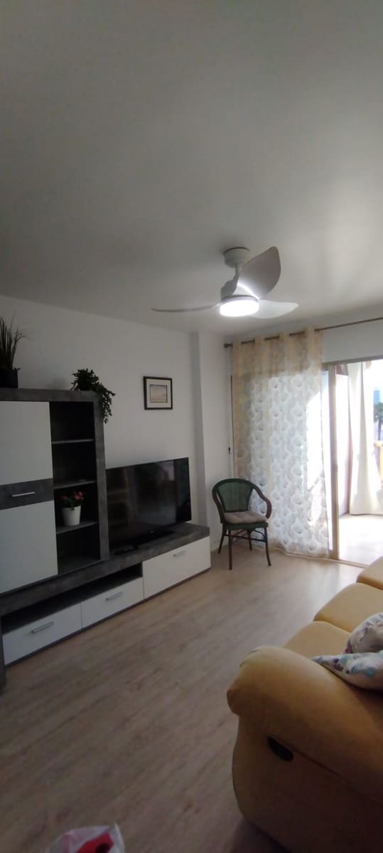 Apartamento Playa de 1 habitación en Benidorm en alquiler con piscina garaje - 1.100 € (Ref: 9643589)