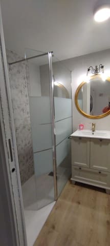 Apartamento Playa de 1 habitación en Playa Levante, Benidorm en alquiler con piscina garaje - 1.100 € (Ref: 9643589)