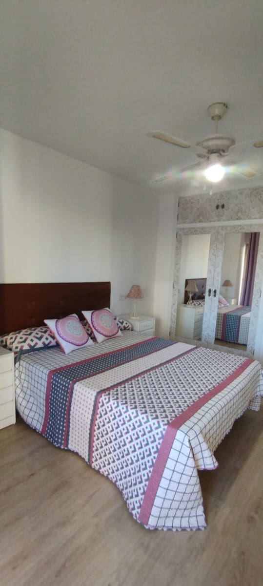 Apartamento Playa de 1 habitación en Benidorm en alquiler con piscina garaje - 1.100 € (Ref: 9643589)