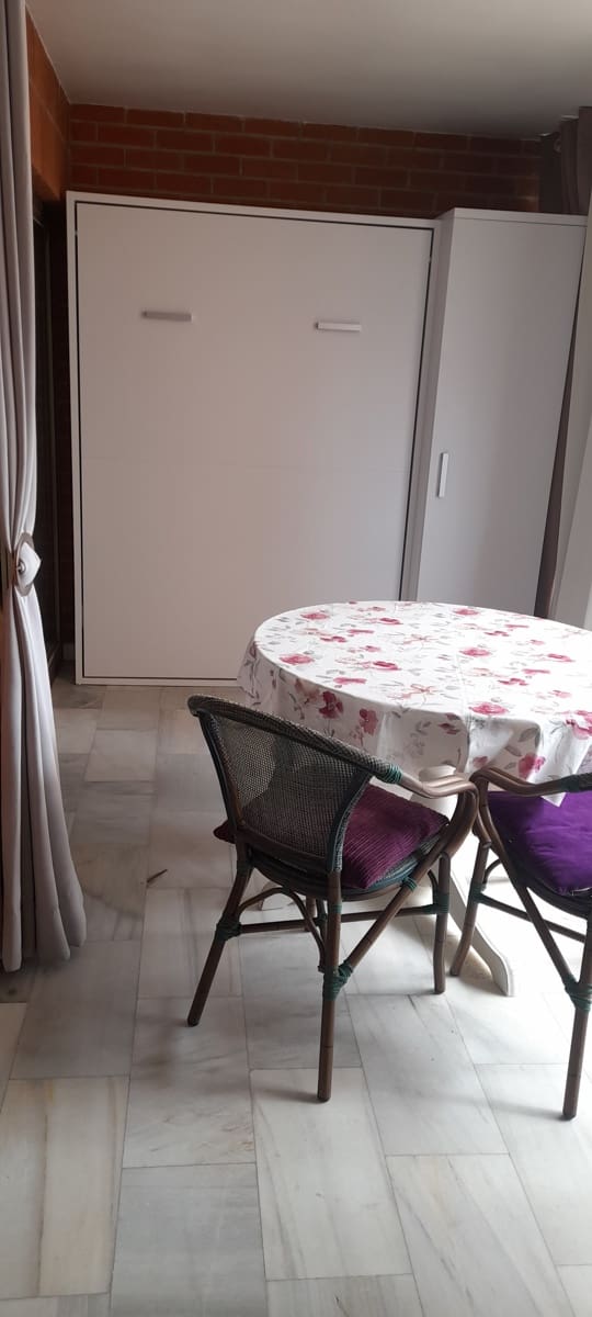 1 bedroom Beach Apartment for rent in Benidorm with pool garage - € 1,000 (Ref: 9643589)