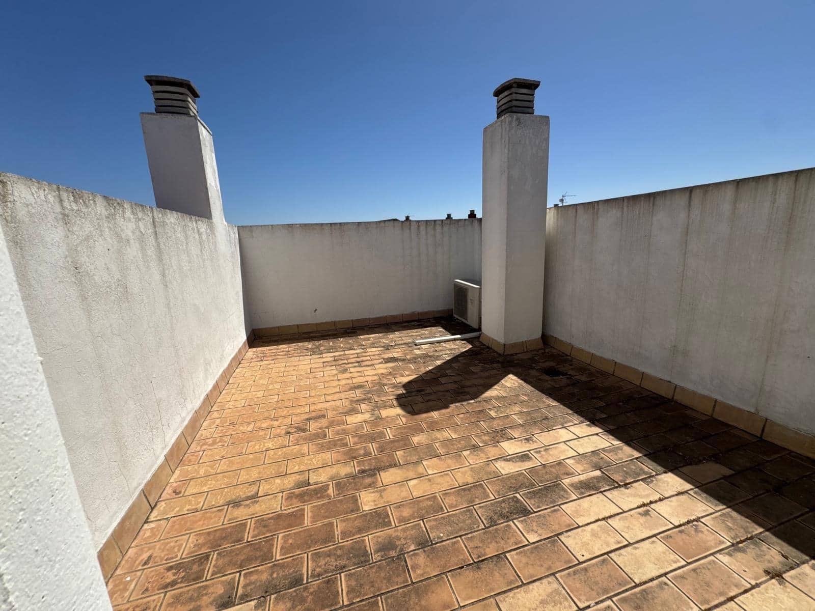 Piso de 3 habitaciones en Jerez de la Frontera en venta con piscina garaje - 255.000 € (Ref: 10089737)