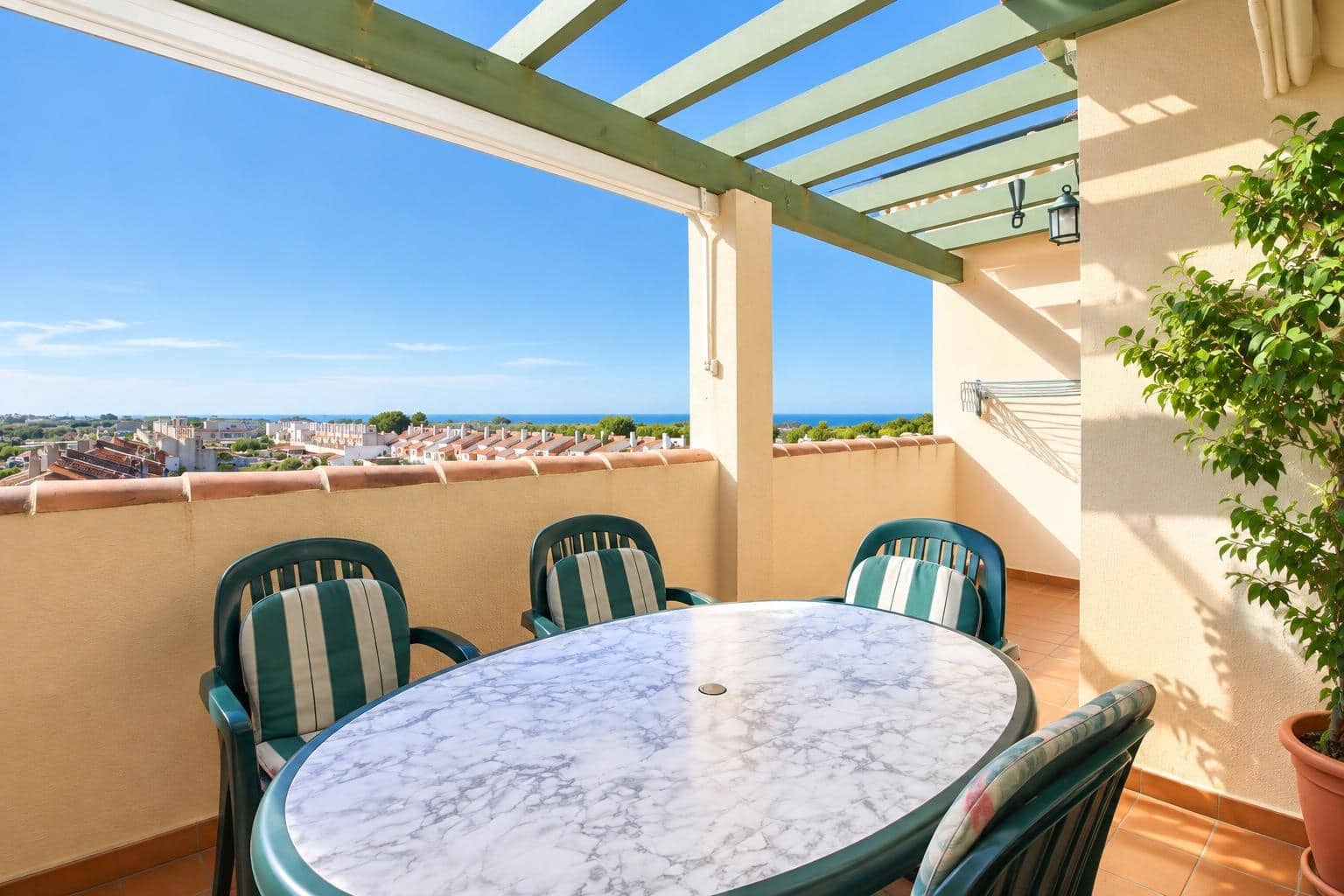 3 slaapkamer Flat te koop in Chipiona met zwembad garage - € 289.900 (Ref: 10100194)