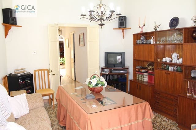 8 slaapkamer Huis te koop in Jerez de la Frontera met garage - € 410.000 (Ref: 6164252)