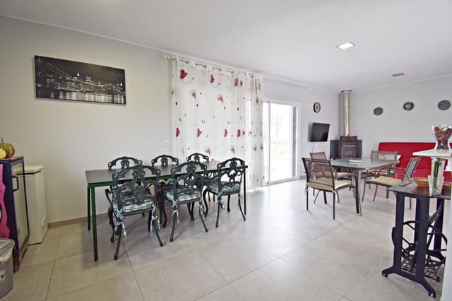 3 slaapkamer Finca/Landhuis te koop in Jerez de la Frontera met zwembad - € 255.000 (Ref: 8177469)