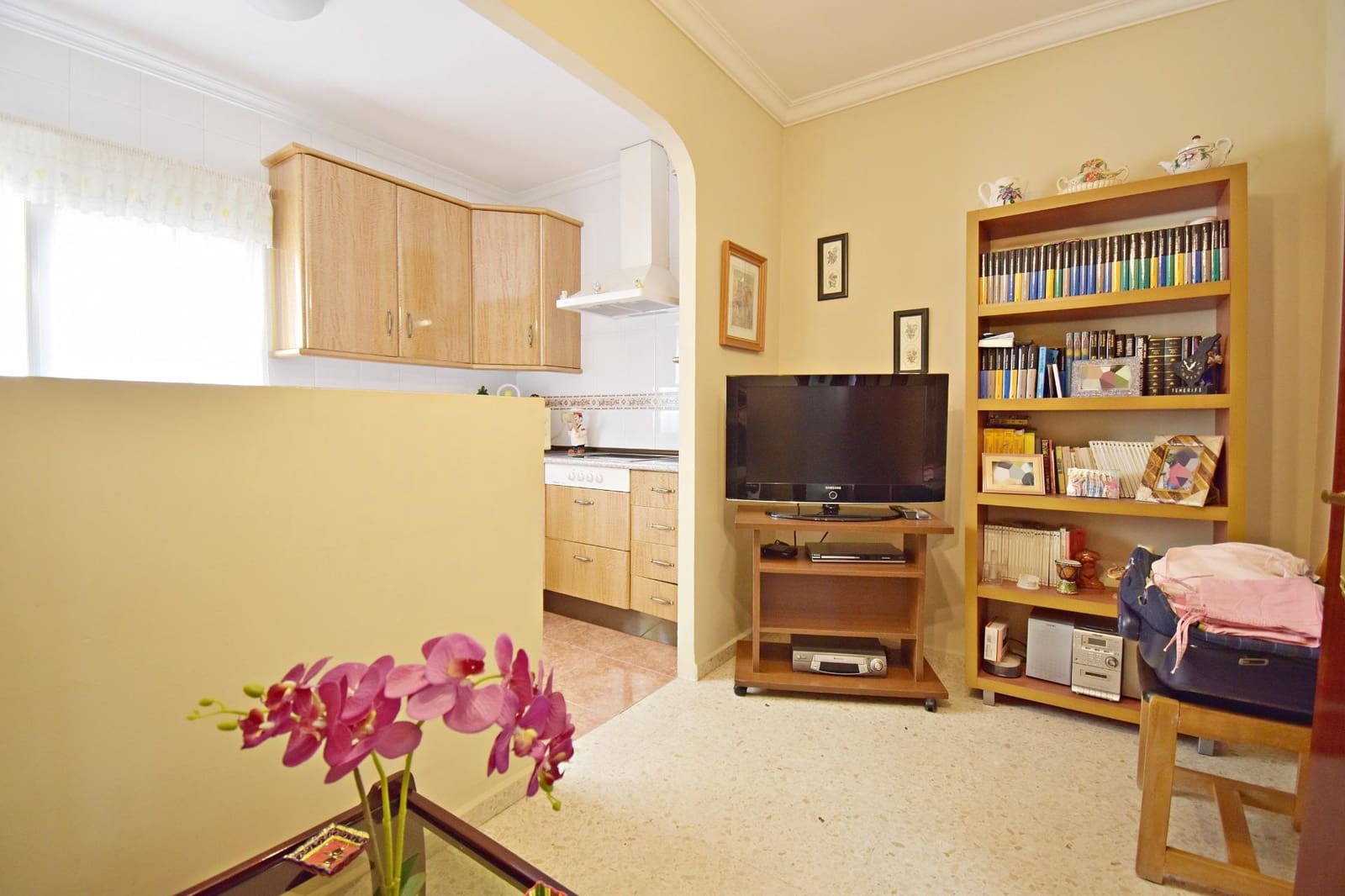 6 bedroom Townhouse for sale in Jerez de la Frontera with garage - € 325,000 (Ref: 8918083)