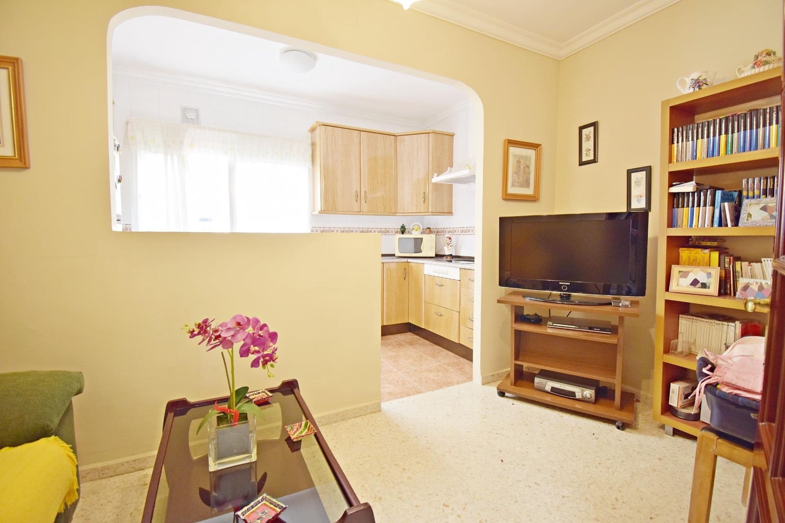 6 bedroom Townhouse for sale in Jerez de la Frontera with garage - € 325,000 (Ref: 8918083)