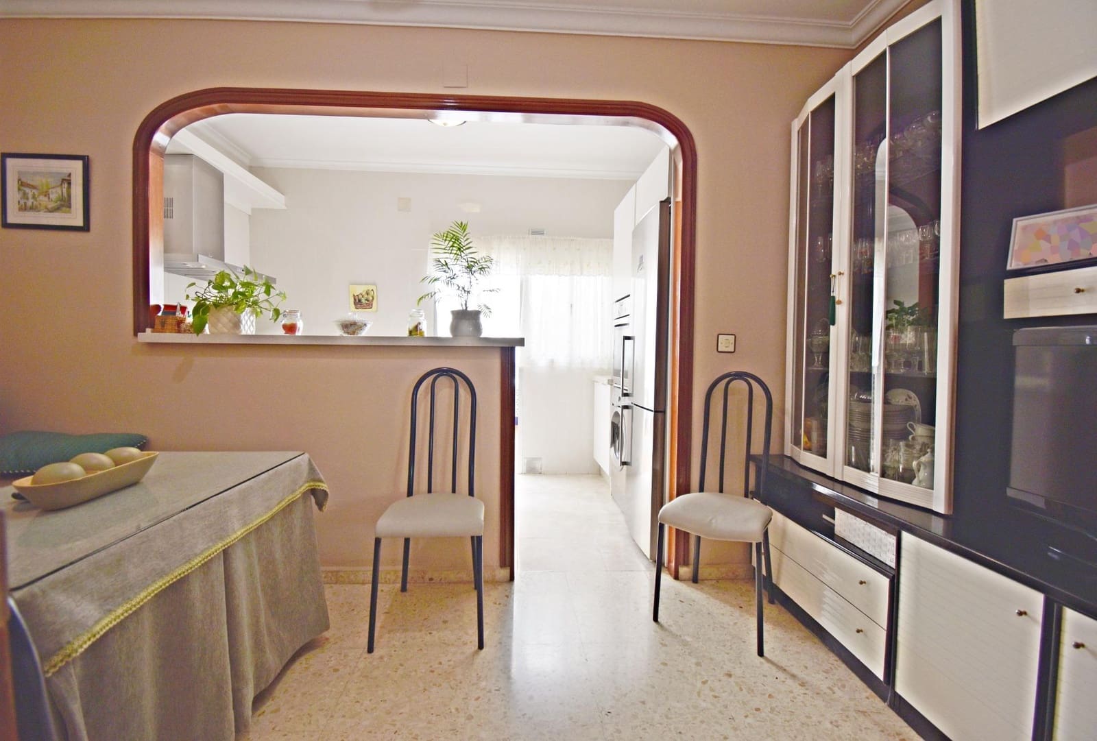 6 bedroom Townhouse for sale in Jerez de la Frontera with garage - € 325,000 (Ref: 8918083)
