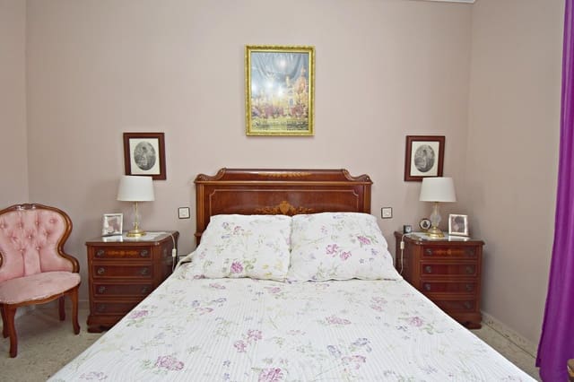 6 soverom Hus til salgs i Jerez de la Frontera med garasje - € 325 000 (Ref: 8918083)