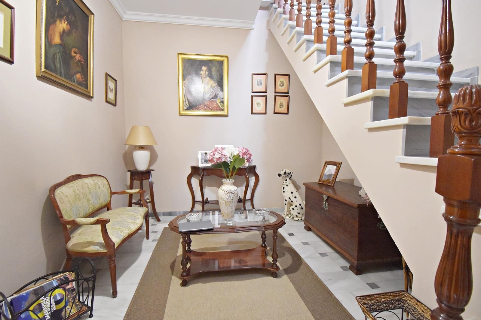 6 bedroom Townhouse for sale in Jerez de la Frontera with garage - € 325,000 (Ref: 8918083)