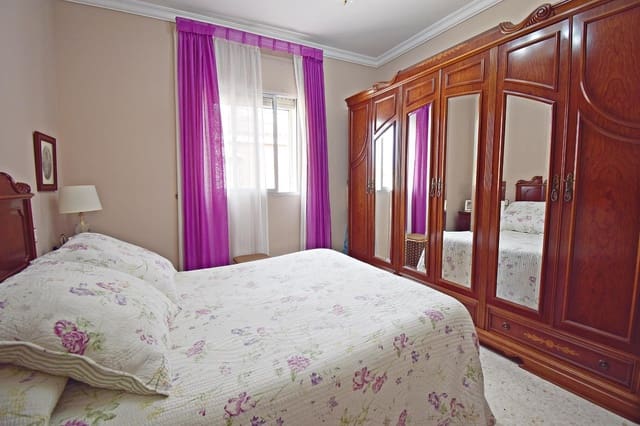 6 soverom Hus til salgs i Jerez de la Frontera med garasje - € 325 000 (Ref: 8918083)