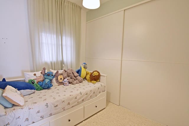 3 soveværelse Lejlighed til salg i Jerez de la Frontera med garage - € 205.000 (Ref: 9023184)