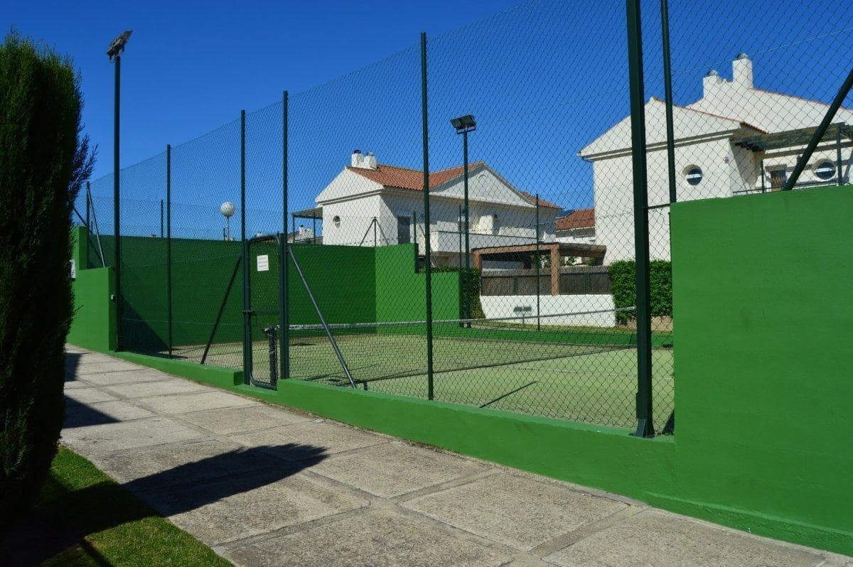 4 soveværelse Semi-Rækkehus til salg i Jerez de la Frontera med swimmingpool - € 400.000 (Ref: 9062313)