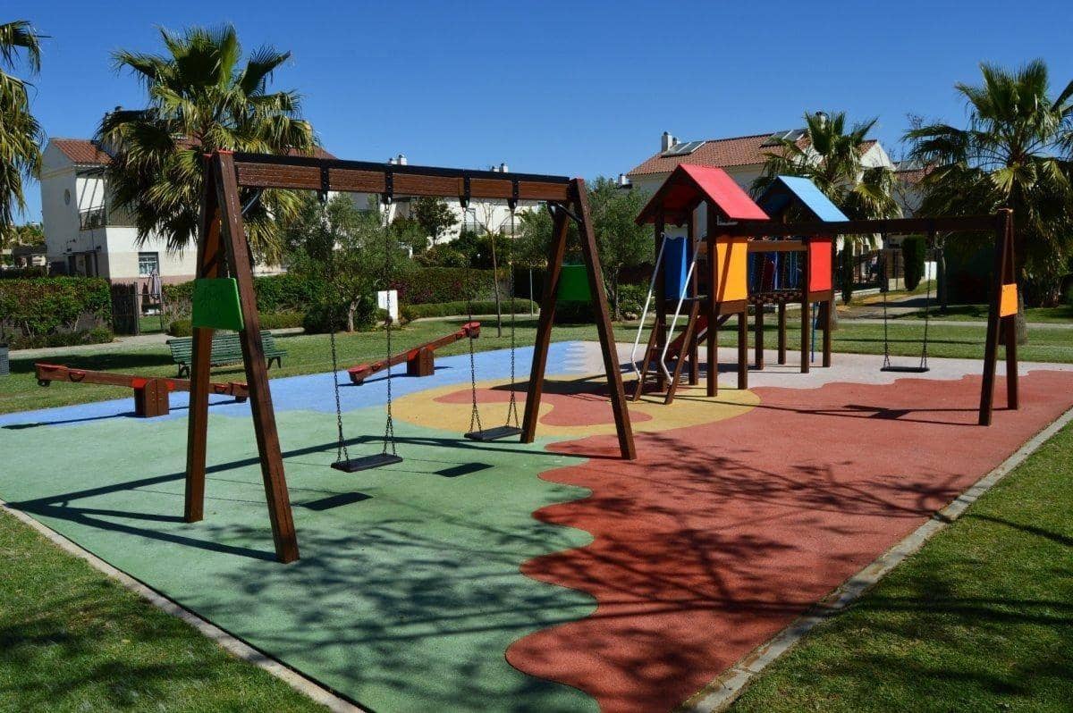 4 soveværelse Semi-Rækkehus til salg i Jerez de la Frontera med swimmingpool - € 400.000 (Ref: 9062313)