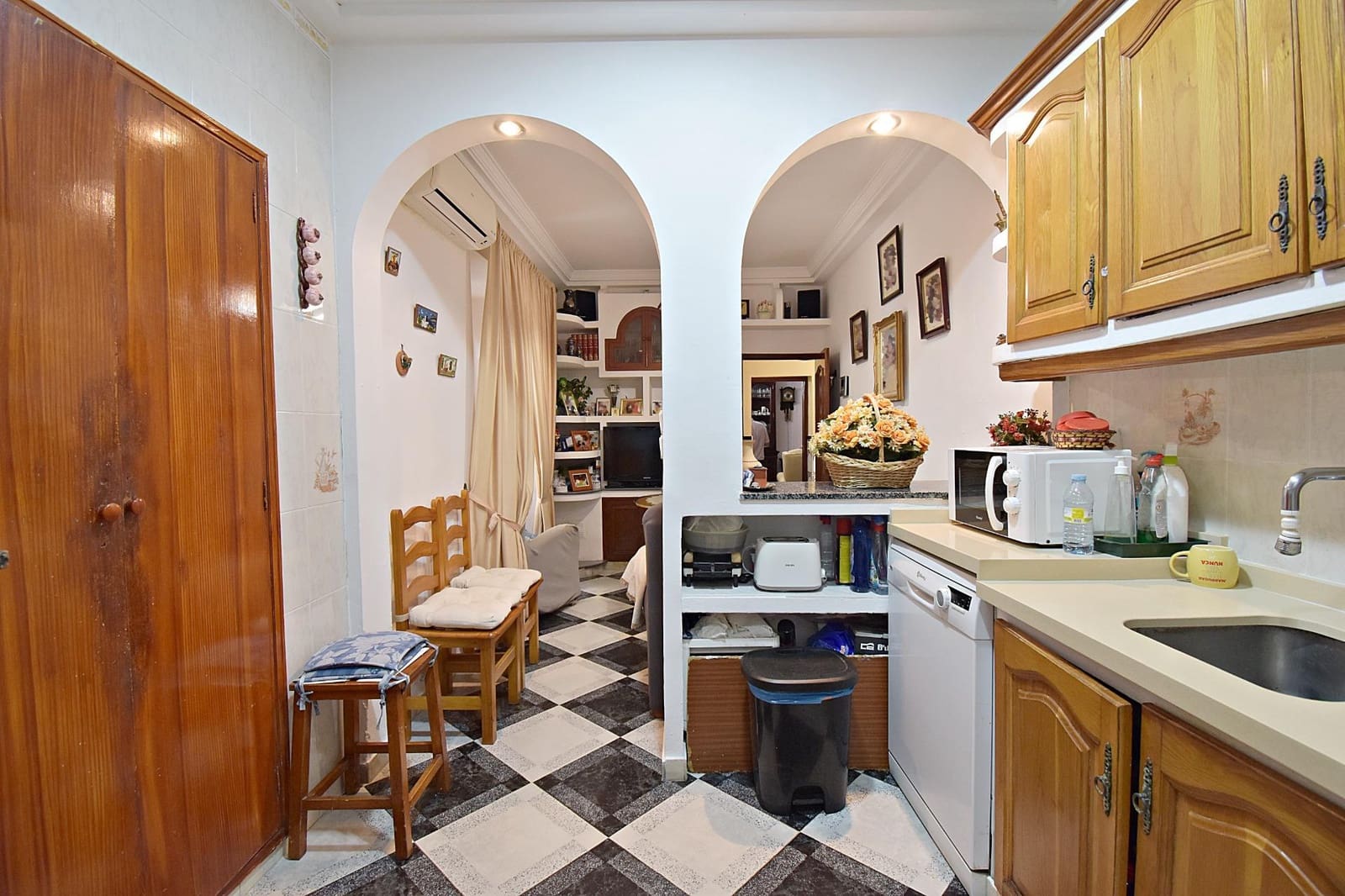 4 soverom Hus til salgs i Jerez de la Frontera med garasje - € 280 000 (Ref: 9128221)