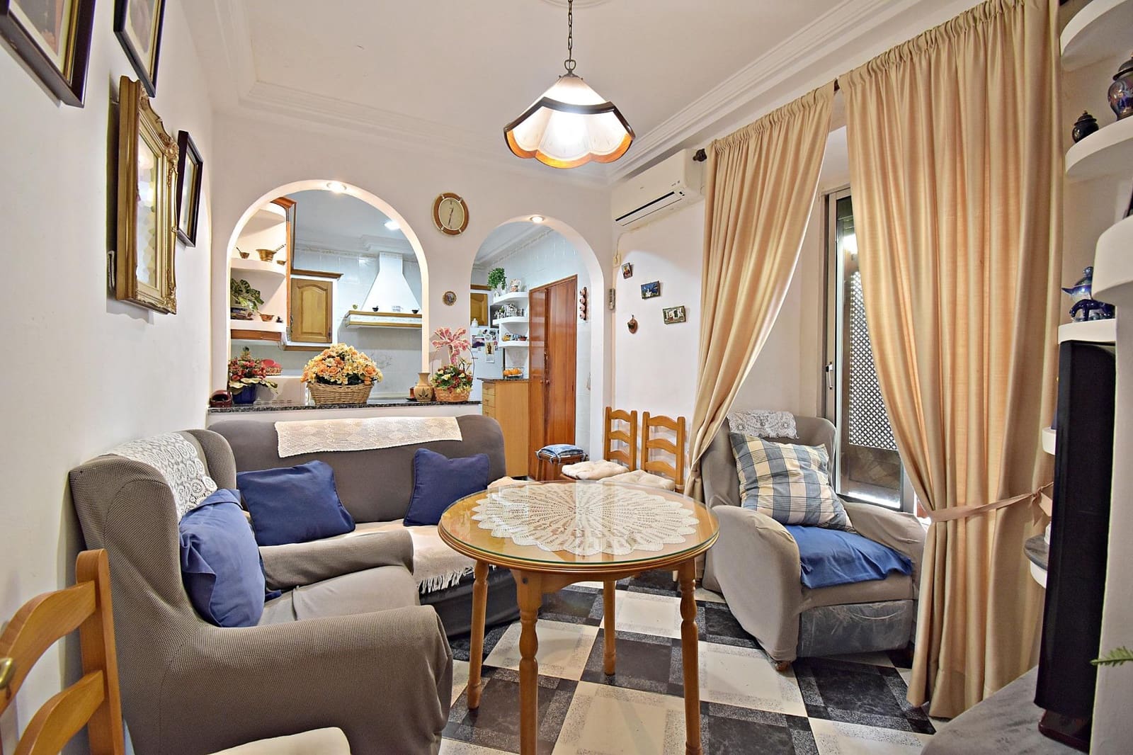 4 slaapkamer Huis te koop in Jerez de la Frontera met garage - € 270.000 (Ref: 9132321)