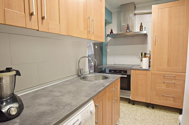 3 slaapkamer Flat te koop in Jerez de la Frontera - € 110.000 (Ref: 9243394)