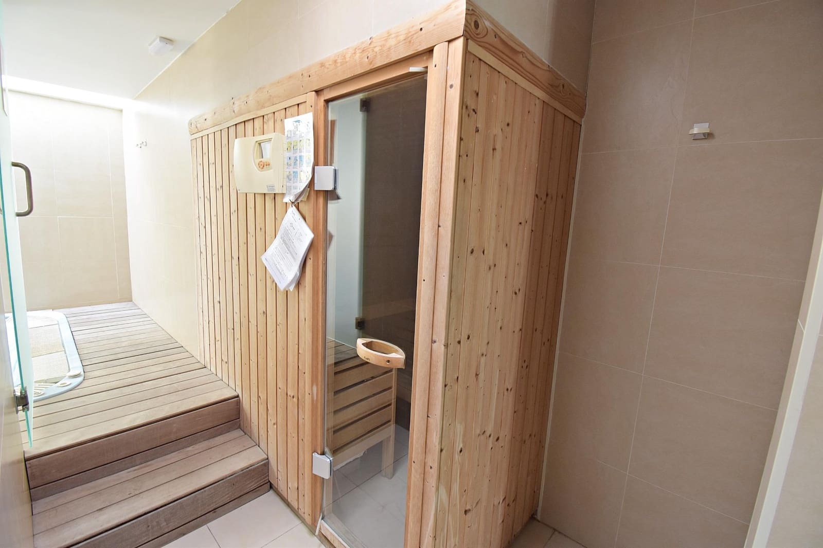 4 slaapkamer Rijtjeshuis te koop in Jerez de la Frontera met zwembad - € 490.000 (Ref: 9296886)