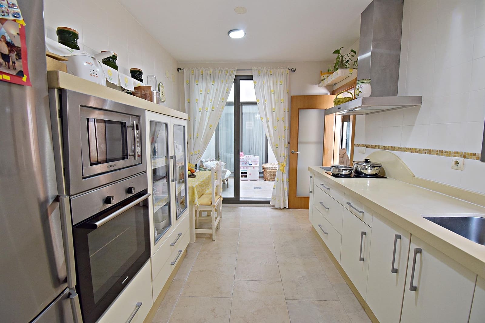 4 slaapkamer Rijtjeshuis te koop in Jerez de la Frontera met zwembad - € 490.000 (Ref: 9296886)