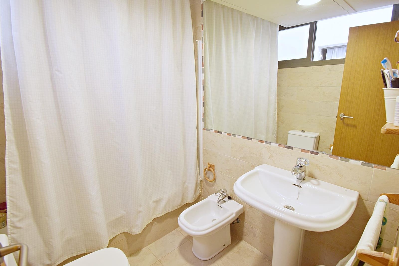 4 slaapkamer Rijtjeshuis te koop in Jerez de la Frontera met zwembad - € 490.000 (Ref: 9296886)